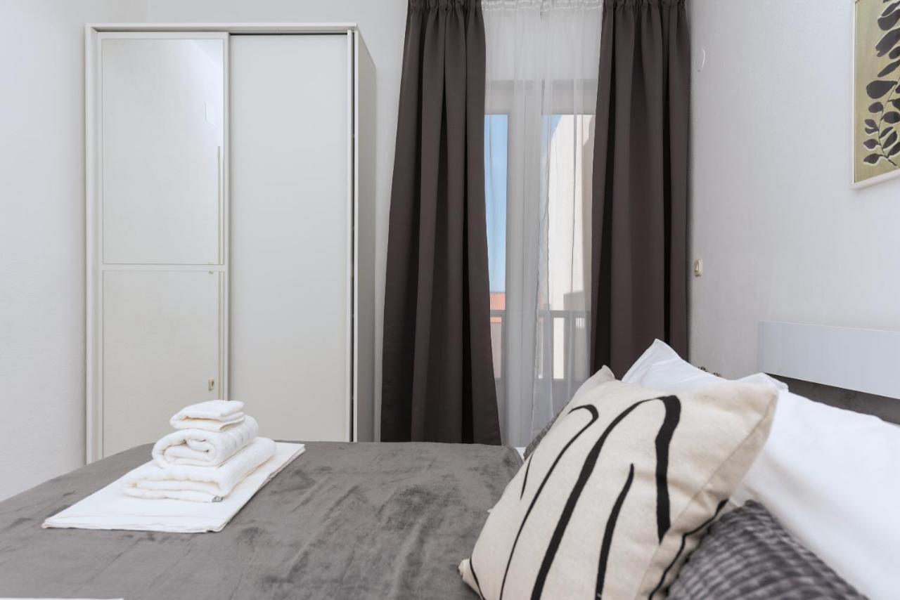 Apartment Sole Mio -Sea View Makarska Esterno foto